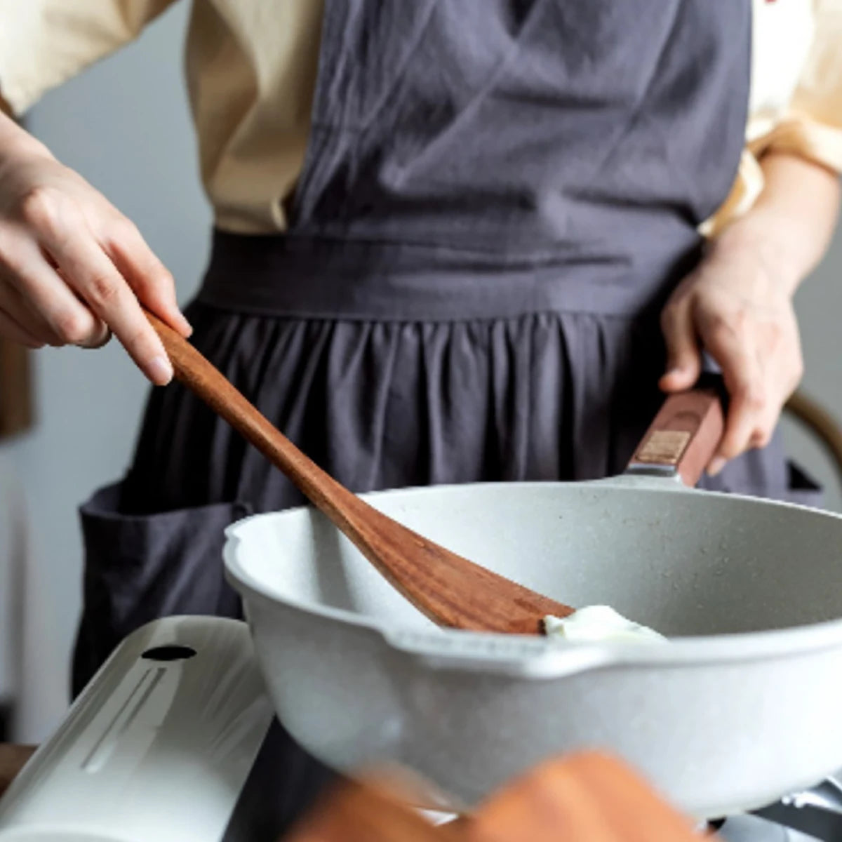 Wooden kitchen utensil set